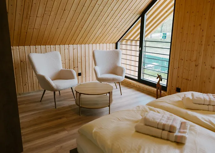 Feriehus Brzozowa Osada *