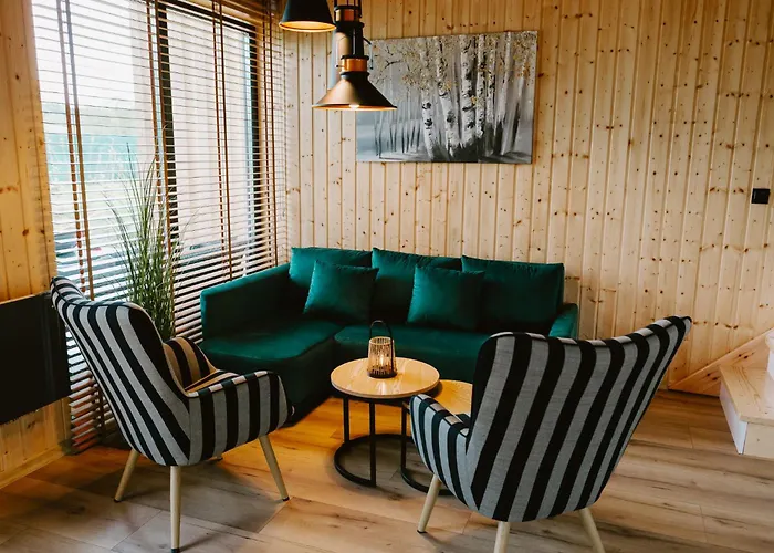 Feriehus Brzozowa Osada *